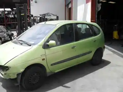 Scrapping Vehicle RENAULT MEGANE I SCENIC (JA0) 1.6 of the year 1998 powered K7M702