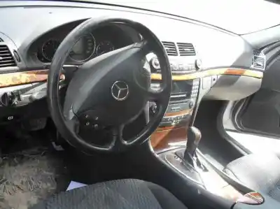Veículo de Sucata mercedes-benz clase e (w211) berlina e 270 cdi (211.016) do ano 2004 alimentado 647961