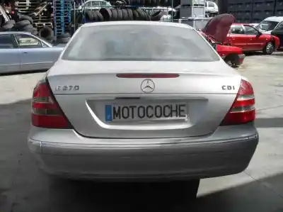 Veículo de Sucata mercedes-benz clase e (w211) berlina e 270 cdi (211.016) do ano 2004 alimentado 647961