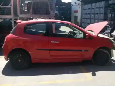 Veículo de Sucata RENAULT CLIO III Emotion do ano 2007 alimentado K4J780