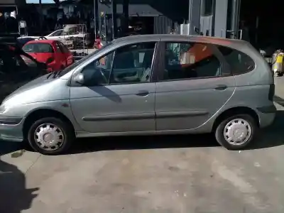 Scrapping Vehicle renault megane i scenic (ja0) 1.6 of the year 1998 powered k7m702