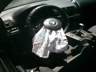 Sloopvoertuig bmw serie 3 compact (e46) 320td van het jaar 2003 aangedreven m47n204d4