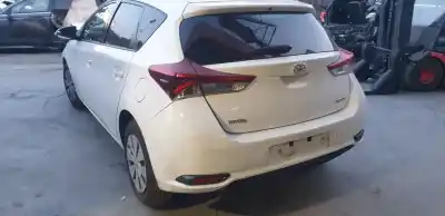 Scrapping Vehicle toyota auris (_e15_) 1.4 d-4d (nde150_) of the year 2015 powered 1nd