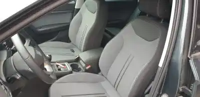 Veículo de Sucata seat ateca (kh7) 1.0 tsi do ano 2022 alimentado dla