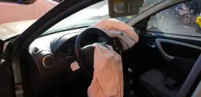 Veículo de Sucata dacia duster 1.5 dci diesel fap cat do ano 2013 alimentado k9k e8