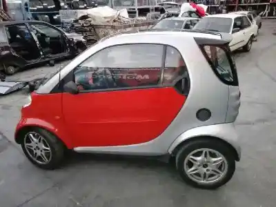 Sloopvoertuig smart coupe passion van het jaar 2000 aangedreven g13