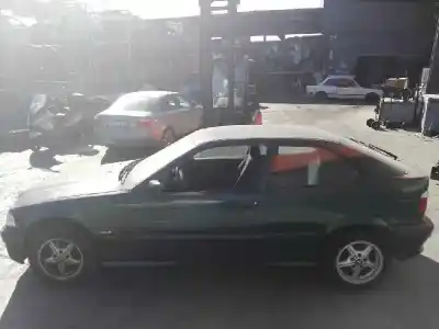 Vehicul casat bmw serie 3 compacto (e36) 316i al anului 1998 alimentat 16 4e 2