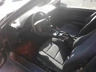 Vehicul casat bmw serie 3 compacto (e36) 316i al anului 1998 alimentat 16 4e 2