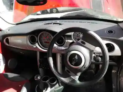 Здавання транспортного засобу mini mini (r50,r53) cooper року 2001 потужний w10b16aa