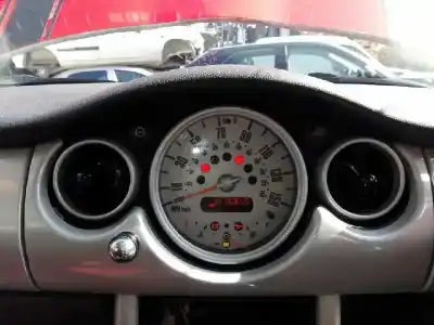 Здавання транспортного засобу mini mini (r50,r53) cooper року 2001 потужний w10b16aa