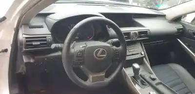 Veículo de Sucata lexus xe2 is300h do ano 2019 alimentado 2ar