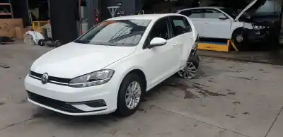 Véhicule à la ferraille volkswagen                                         golf vii lim. (bq1)                                                                                                                                                                                                                                        1.6 tdi                                                                                                                                                                                                                                                    de l'année 2019 alimenté dgte