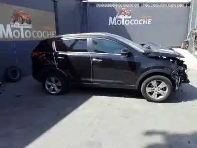 Veicolo di demolizione KIA SPORTAGE Drive 4x2 dell'anno 2012 alimentato G4FD