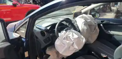 Vehicul casat ford fiesta (cb1) ghia al anului 2010 alimentat hhje