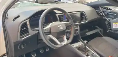 Veicolo di demolizione seat ateca (khp) fr dell'anno 2024 alimentato dxd