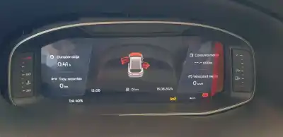 Veicolo di demolizione seat ateca (khp) fr dell'anno 2024 alimentato dxd