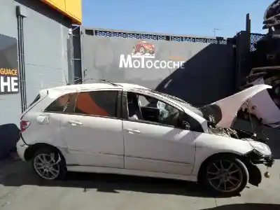 Scrapping Vehicle MERCEDES-BENZ CLASE B (W245) 180 CDI (245.207) of the year 2010 powered 640940