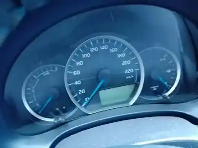 Véhicule à la ferraille toyota yaris active hybrid de l'année 2013 alimenté 1nzfxe