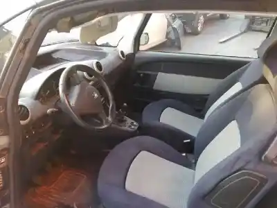 Véhicule à la ferraille peugeot 1007 sport de l'année 2005 alimenté kfv