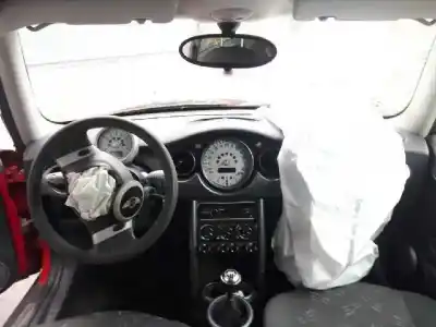 Véhicule à la ferraille mini mini (r50, r53) one de l'année 2006 alimenté w10b16a