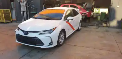 Scrapping Vehicle toyota corolla (e21) hybrid style of the year 2023 powered 2zr