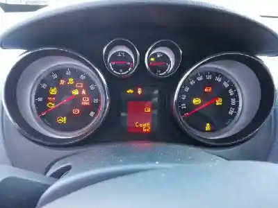 Veículo de Sucata opel meriva b cosmo do ano 2010 alimentado a14nel