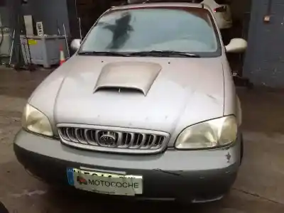 Veículo de Sucata kia carnival td ls do ano 2000 alimentado j3
