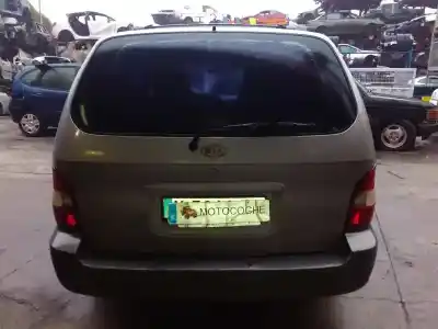 Veículo de Sucata kia carnival td ls do ano 2000 alimentado j3