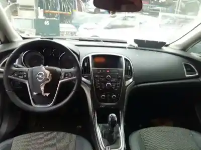 Veículo de Sucata opel astra j lim. excellence do ano 2015 alimentado b16dtl