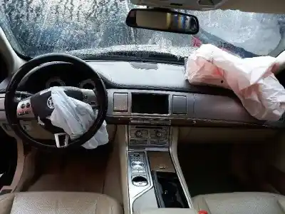 Veículo de Sucata jaguar xf 3.0 v6 diesel luxury do ano 2010 alimentado 306dt