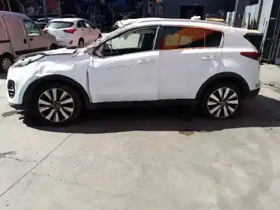 Scrapping Vehicle kia sportage drive 4x2 of the year 2017 powered d4fd