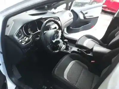 Vehicul casat kia cee´d concept al anului 2015 alimentat d4fc