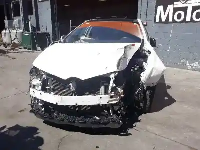 Scrapping Vehicle toyota auris active of the year 2014 powered 1zr