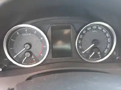 Scrapping Vehicle toyota auris active of the year 2014 powered 1zr