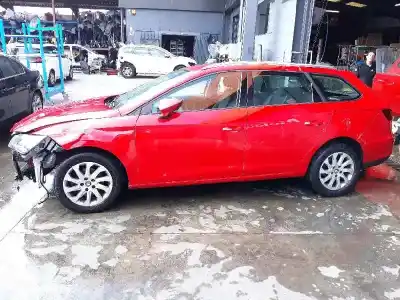 Здавання транспортного засобу seat leon st (5f8) style року 2014 потужний clha