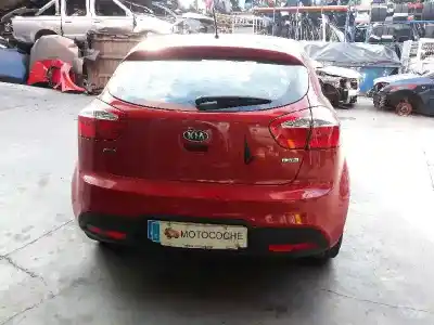 Veículo de Sucata kia rio emotion do ano 2011 alimentado d4fc