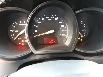 Veículo de Sucata kia rio emotion do ano 2011 alimentado d4fc