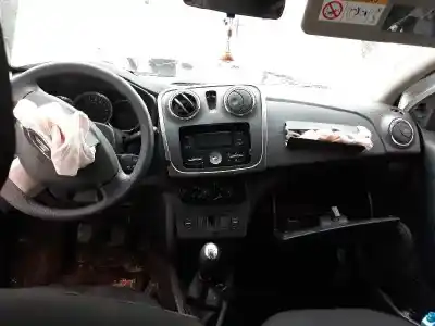 Veículo de Sucata dacia sandero stepway do ano 2014 alimentado h4b a4