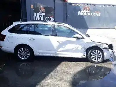 Здавання транспортного засобу skoda octavia combi (5e5) ambition року 2015 потужний ckfc