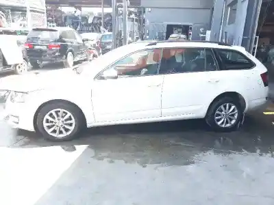 Здавання транспортного засобу skoda octavia combi (5e5) ambition року 2015 потужний ckfc
