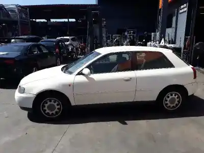 Veicolo di demolizione audi a3 (8l) 1.8 ambiente dell'anno 1999 alimentato agn