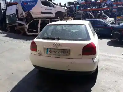 Veicolo di demolizione audi a3 (8l) 1.8 ambiente dell'anno 1999 alimentato agn