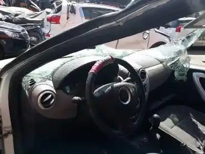 Veículo de Sucata dacia sandero ambiance do ano 2012 alimentado d4f732