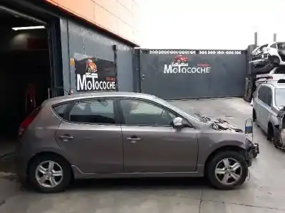 Veículo de Sucata HYUNDAI I30 (GD) Classic do ano 2011 alimentado D4FB