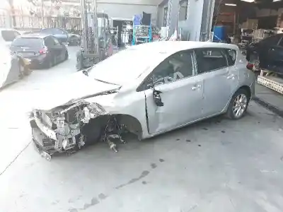 Scrapping Vehicle toyota auris (_e18_) 1.2 (nre185_) of the year 2017 powered 8nr