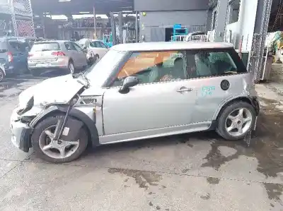 Scrapping Vehicle mini mini (r50,r53) 1.6 16v cat of the year 2005 powered w10