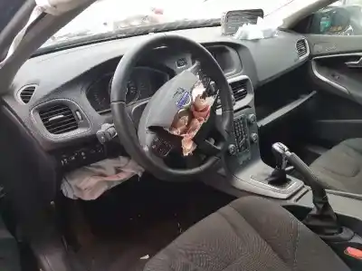 Утилизация автомобиля volvo v40 kinetic года 2015 питание d4204t8