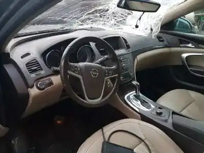 Vehicul casat opel insignia berlina cosmo al anului 2009 alimentat a20dth