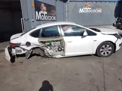 Veículo de Sucata OPEL ASTRA J LIM. Excellence do ano 2015 alimentado B16DTL