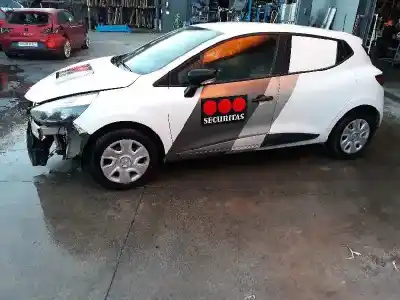 Veículo de Sucata renault clio iv societé do ano 2016 alimentado 